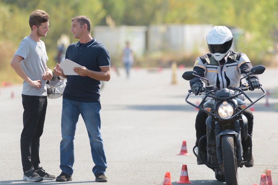 Décrocher son permis moto en accéléré : ce qu'il faut savoir