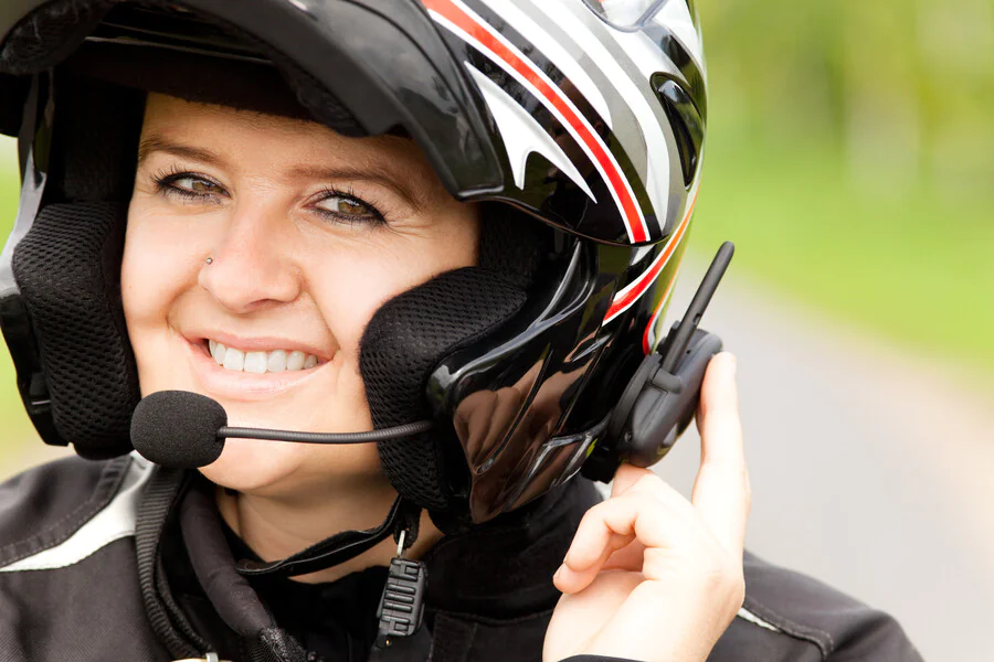 Quelle est la portée d'un intercom moto ?