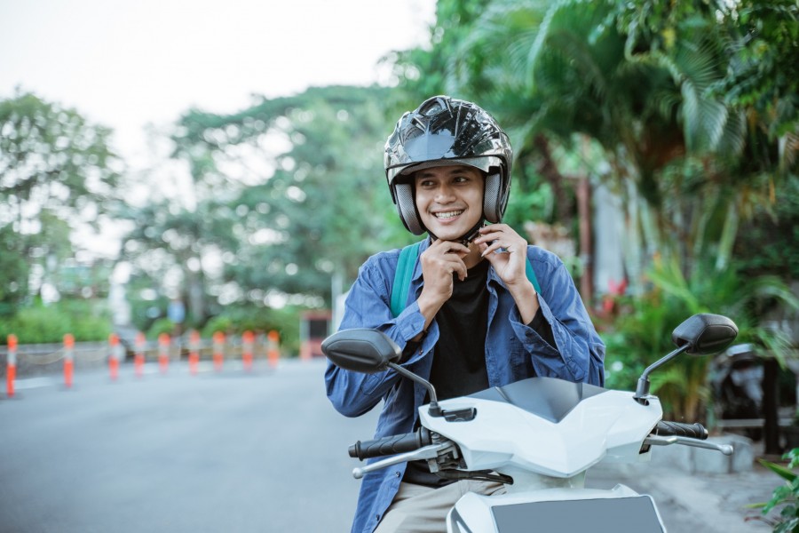 Quelles sont les différences entre le Code de la route pour la voiture et la moto ?